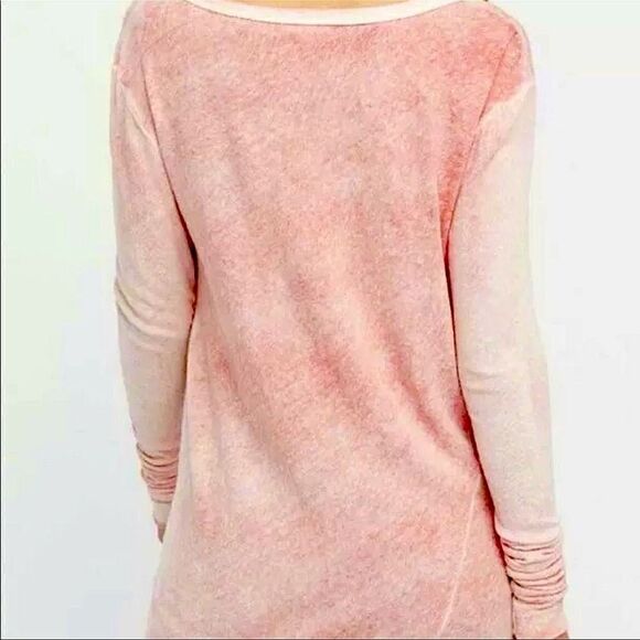 Free People We the Free Long Sleeve Peachy Salmon Color Tunic Tee NWOT Small - Picture 6 of 11